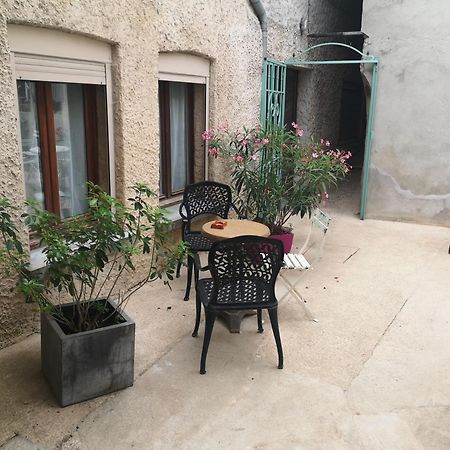 Cottage Au Terminus Отвильер Экстерьер фото